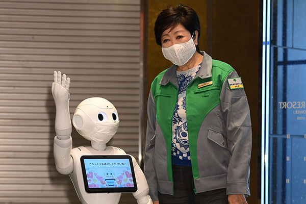 新型コロナ軽症患者ホテルレポ！最新お掃除ロボットが大活躍