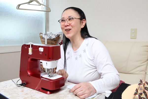 ガン発見で引退のたかね吹々己 宝塚トップからホテルの女将に