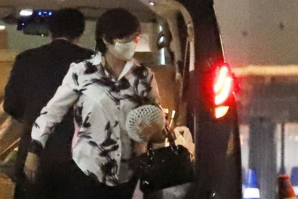 昭恵夫人 再開初日に居酒屋急行！軽率な外出控えての声届かず