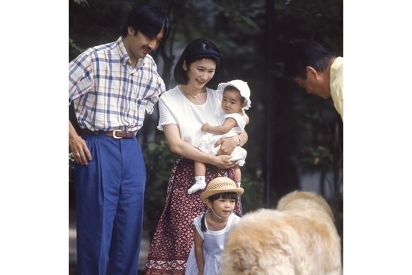 秋篠宮ご一家「真珠婚はマスク姿で…」結婚30年を振り返る