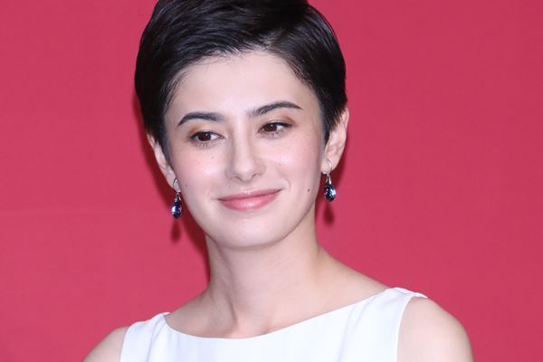 ホラン千秋がリモート出演 関係者感染疑いに「万が一」と判断
