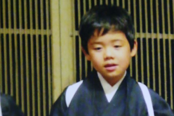 藤井聡太七段「初恋かも…」恩師語る2歳年上少女との思い出