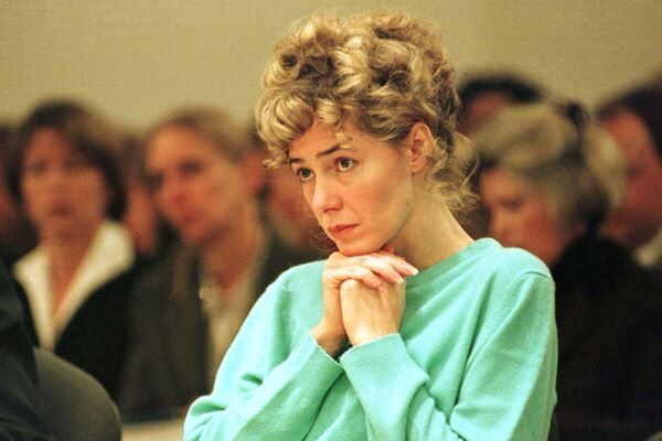 1998年、法廷で撮影されたメアリー・ケイ・ルトーノー（写真：ロイター/アフロ）