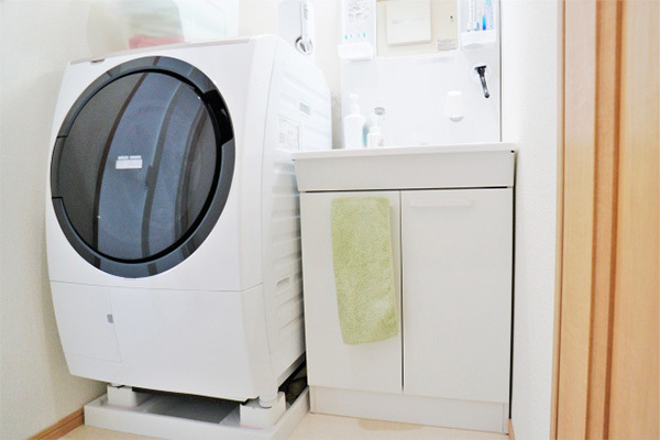 梅雨にヘビロテ「乾燥機」はどの種類がいちばん電気代が安い？