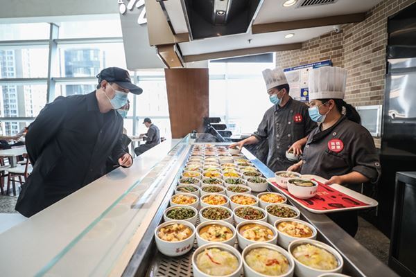 喫煙席、卓上調味料に注意を　感染リスク減らす飲食店利用法