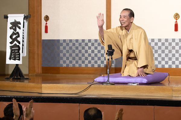 林家木久扇の死生観「くだらない落語が自殺を食い止めた」