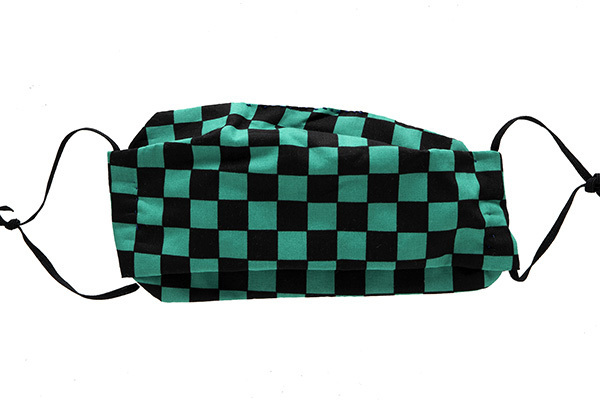 真ん中に縫い目ができず柄が映える！「夏マスク」の作り方