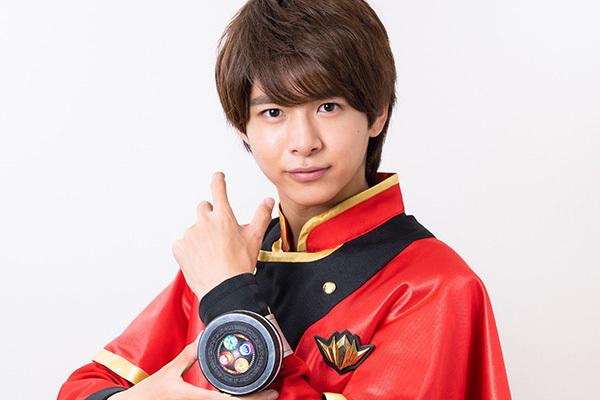 キラメイレッド小宮璃央明かす「お母さんは僕のヒーロー」