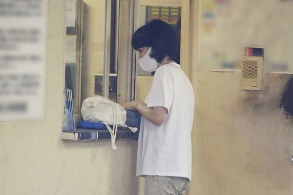 滝クリ「進次郎を総理に」夫婦水入らずの結婚記念日ディナー