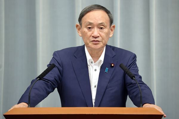 大本命の菅官房長官。