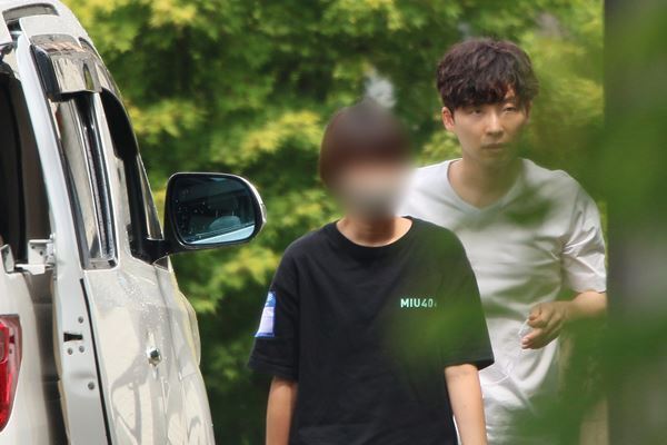 星野源が歓喜の涙…『MIU』現場に待っていた最高のサプライズ