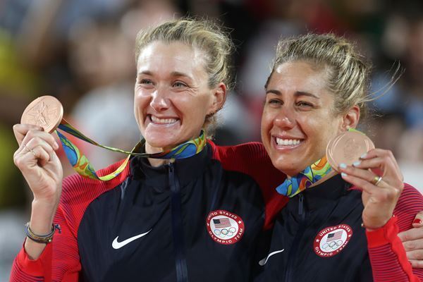 五輪金メダリスト「マスクせずに買い物」投稿に批判の声