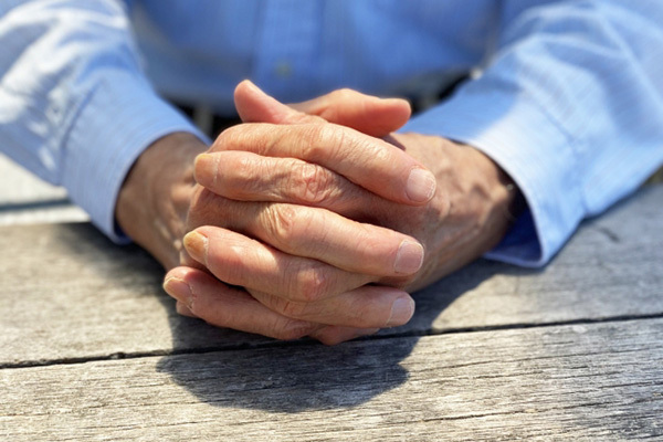 「昔の出来事を思い出す」医師が教える認知症の予防習慣