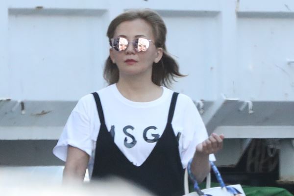 華原朋美 事務所独立していた！育児トラブルで警察沙汰にも