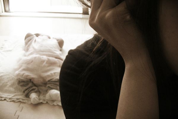 産後1年未満の死因1位は自殺　9カ月にもっとも多い理由は