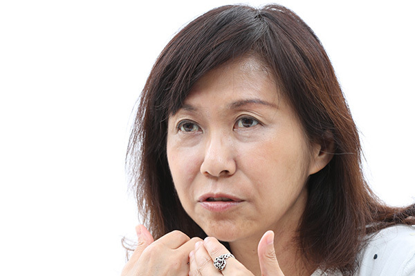 女性の自殺が急増中…香山リカ「うつ重症化の前に早期診断を」