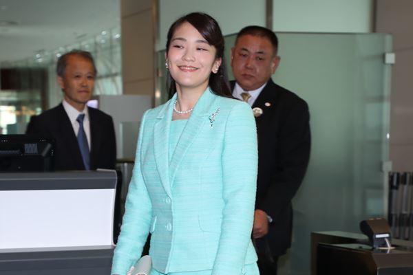 眞子さま 現実味帯びる日本脱出計画…小室圭さんとNY移住か