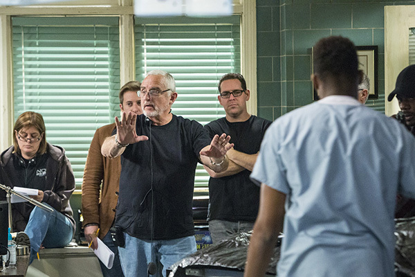 強盗シーン撮影中に本物の警察が急襲、俳優陣がTV局を提訴