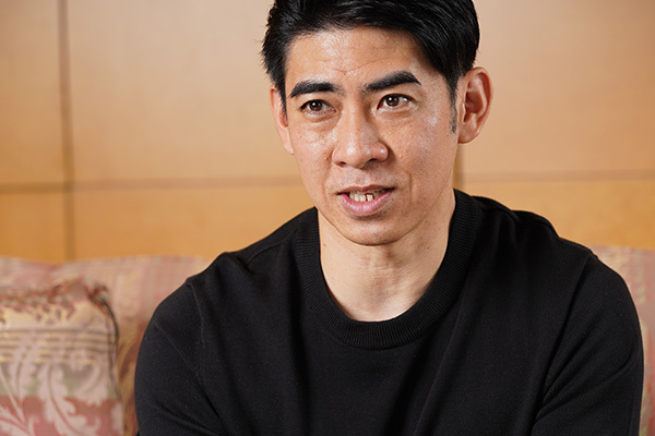 シウマ教える“金運アップの数字”「財布のカードは5枚！」