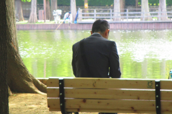 れっきとした“リストラプラン”「週休4日制」で基本給4割減