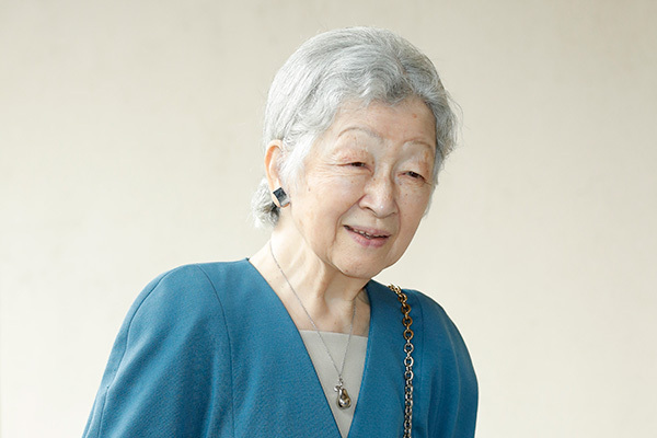 美智子さま「震災のヒマワリ」お引っ越し先の庭でもお育てに