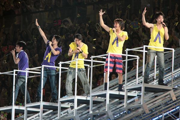 嵐 無観客でも警備1万人規模…アラフェスの異例な厳戒態勢