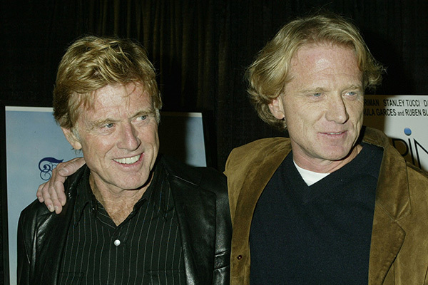 ロバート・レッドフォードの息子が58歳で死去、映画監督務め