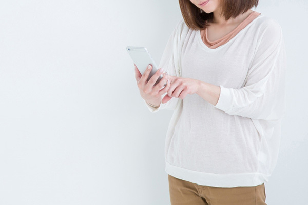 スマホ普及で被害増!? 専門家が教授「緊急時の過剰請求」対処法