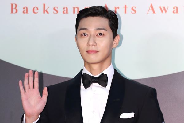 パク・ソジュン ヨン様が見抜いた才能…事務所社長はヤン室長