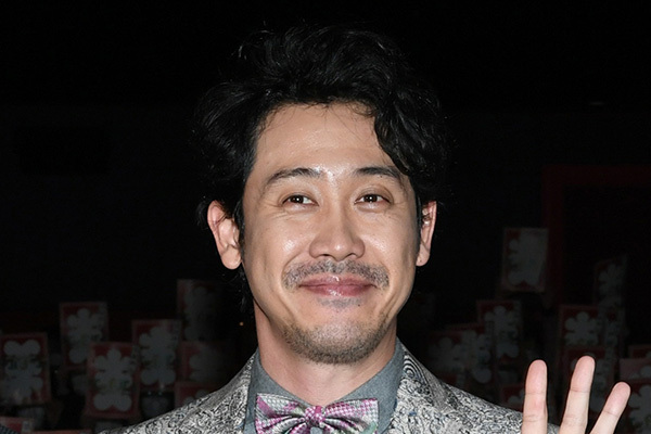 大泉洋 紅白司会の大抜擢にあった「和を乱さない」アドリブ力