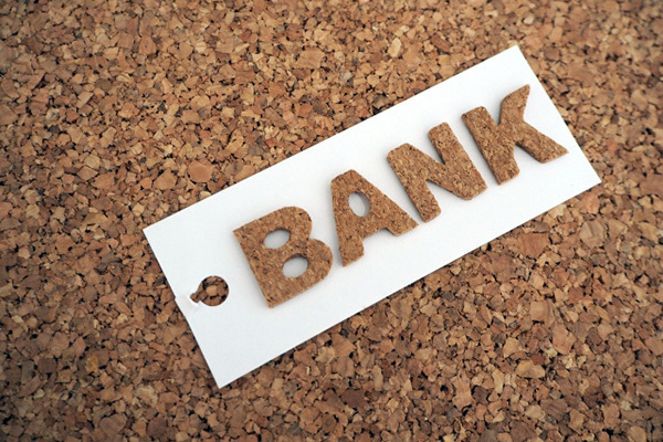 菅首相も再編に言及「地方銀行」“コア業務純益率”ランキング