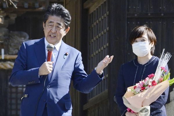 安倍前首相 辞任後も私邸に警察官…異例の2億円警備続くワケ