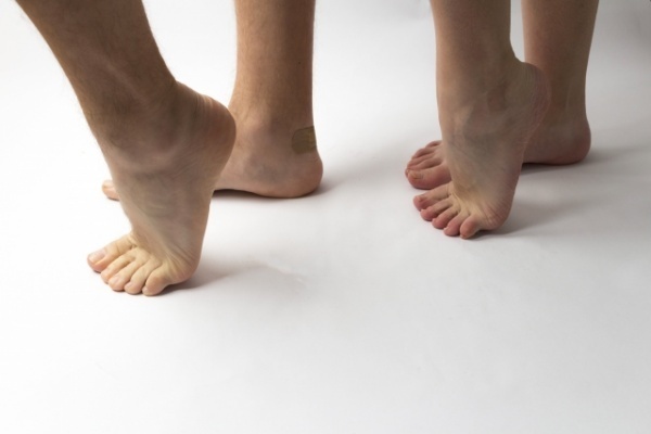 12万人をケアした鍼灸師語る「“浮き指”のリスク」