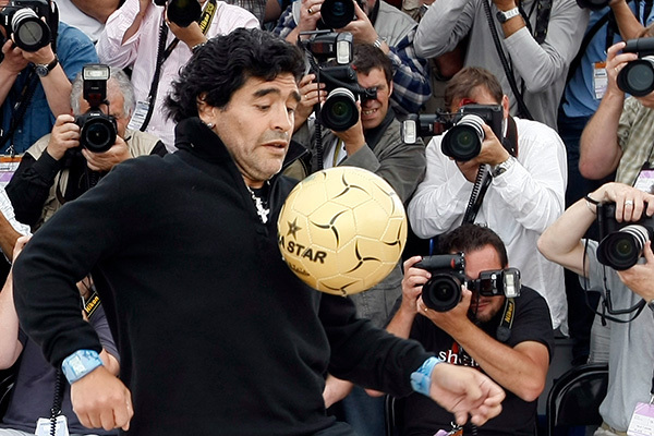 マラドーナさんの死の謎深まる、担当看護師が新たな証言