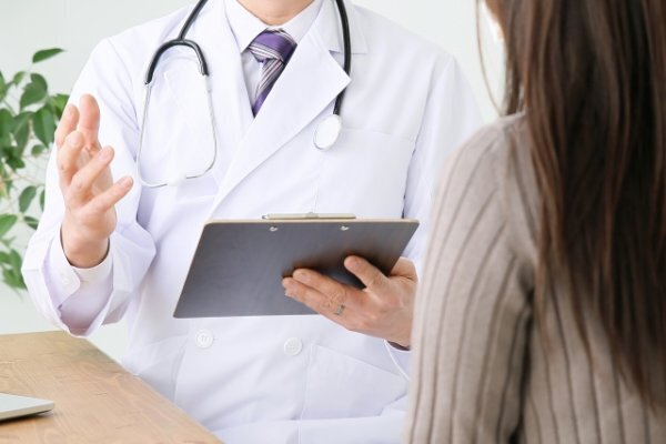 コロナ死亡率は5分の1に…医師語る「治療選択肢が増えた」