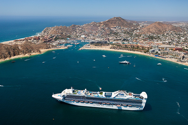 リゾート地から「ステイホームを！」テキサス州の市長炎上