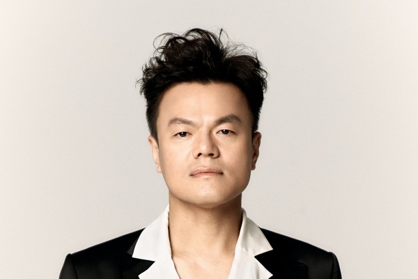 NiziUの女子9人の人生を変えた！J.Y. Parkの魔法の名言集