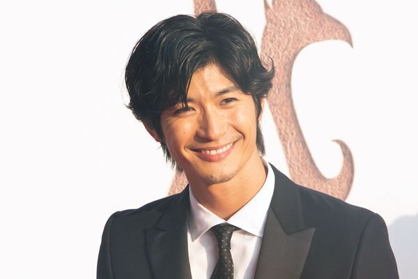 三浦春馬さん父が初告白！悩んでいた母との関係、最後のLINE