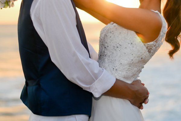 “恋に暴走”する娘に「あんな男」はNGワード、専門家語る