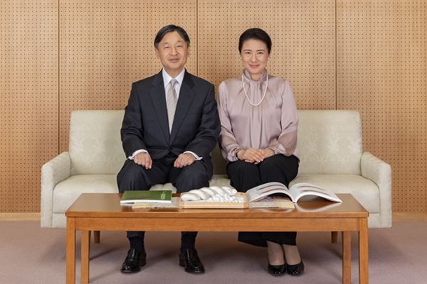 雅子さま＆愛子さまのお誕生日リンクコーデ写真♪