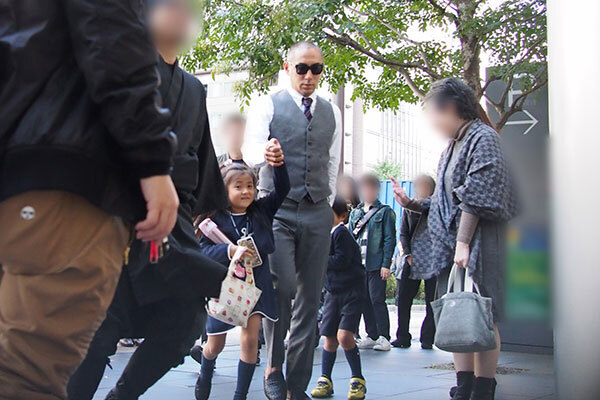 海老蔵みせていた必死の歯科通い、お家芸の睨みで歯に負担か