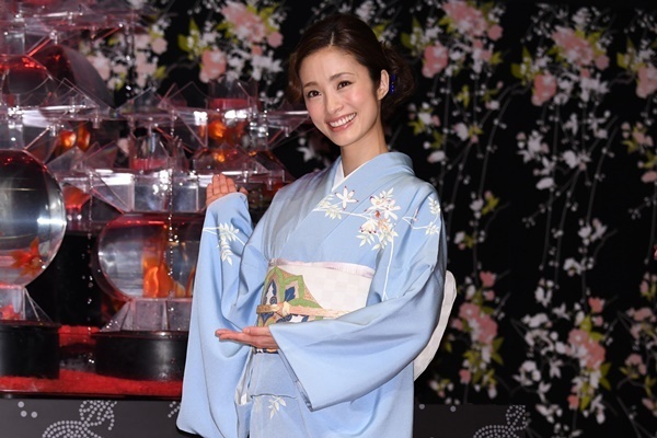 M-1芸人だけでなく審査員も…“闘う男の女神”上戸彩の魅力