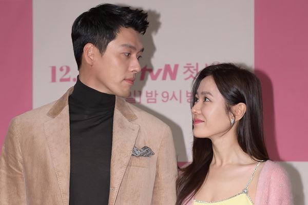 ヒョンビン 彼女と同じ香水を…交際直後にあった“におわせ”