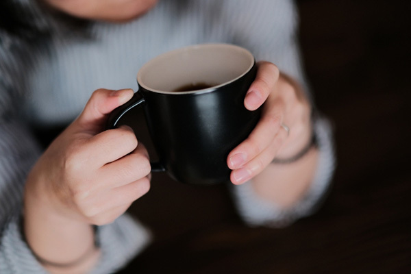 子猫の写真とコーヒーの香りを…「朝ルール」で1日を幸せに
