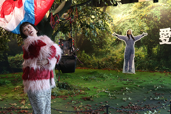 「愛の不時着」展で語ったバービーが今さらハマった理由