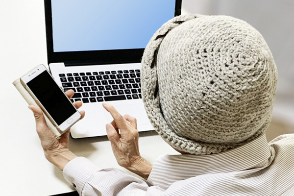 脳の健康を保つための鍵は「知的好奇心」と「人との会話」