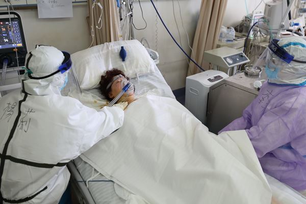 医師語るコロナ後遺症 高齢者より中高年の再入院比率が高い訳