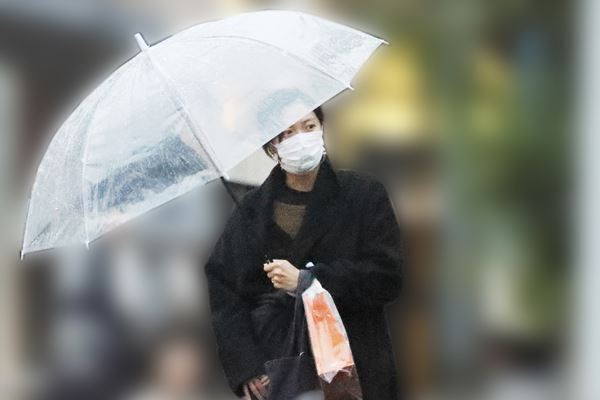 第2子出産の榮倉奈々　目撃していた臨月目前の愛児おむかえ姿