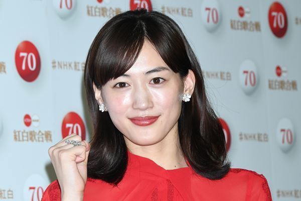 綾瀬はるか「どっちが色っぽい？」高橋一生らにセクシー相談