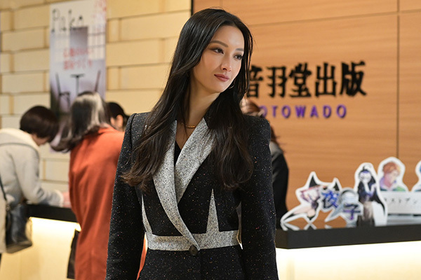 冬ドラマ「衣装情報サイト」の3人が着こなしチェック！